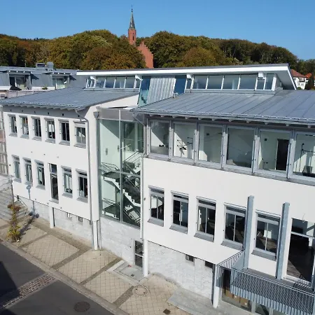 Apartmenthaus Zum Stadthafen 1 *